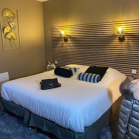La Glycine Hotel, Spa Et Bien-Etre Бенувіль Екстер'єр фото