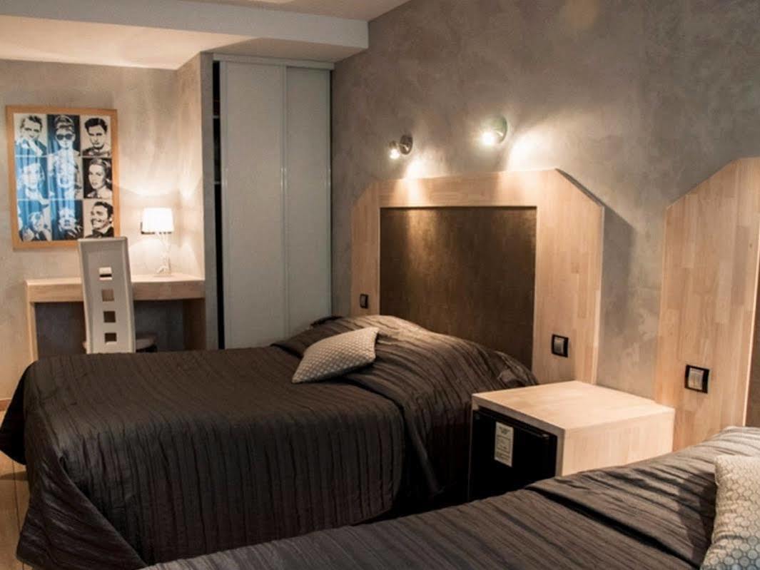 La Glycine Hotel, Spa Et Bien-Etre Бенувіль Екстер'єр фото